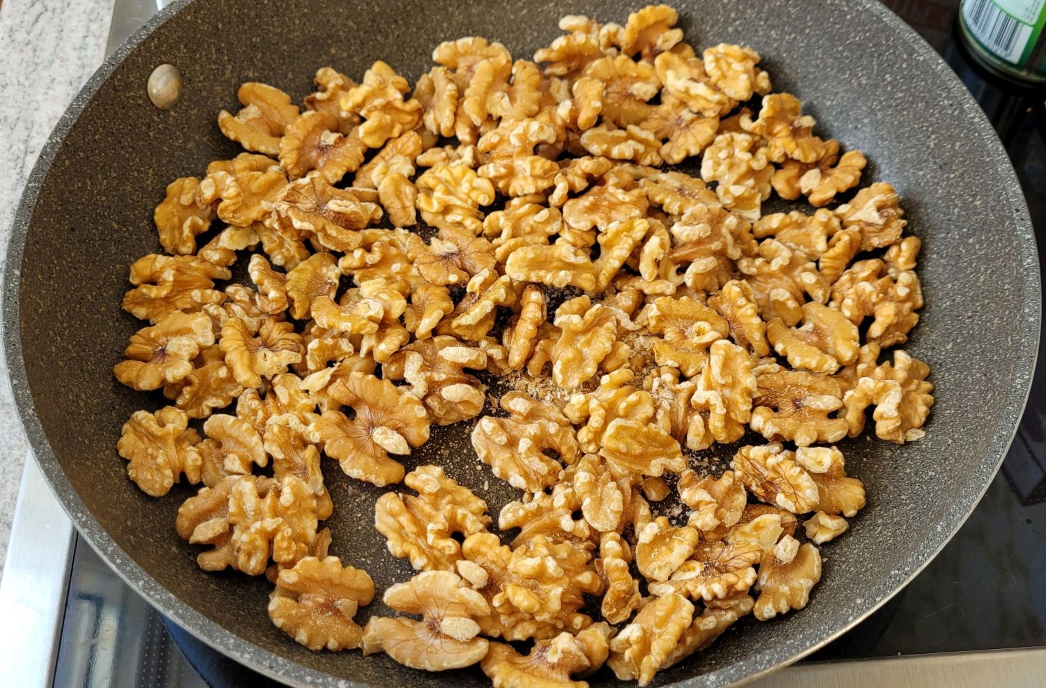 Nina's Recipes: Roasting Walnuts in a pan