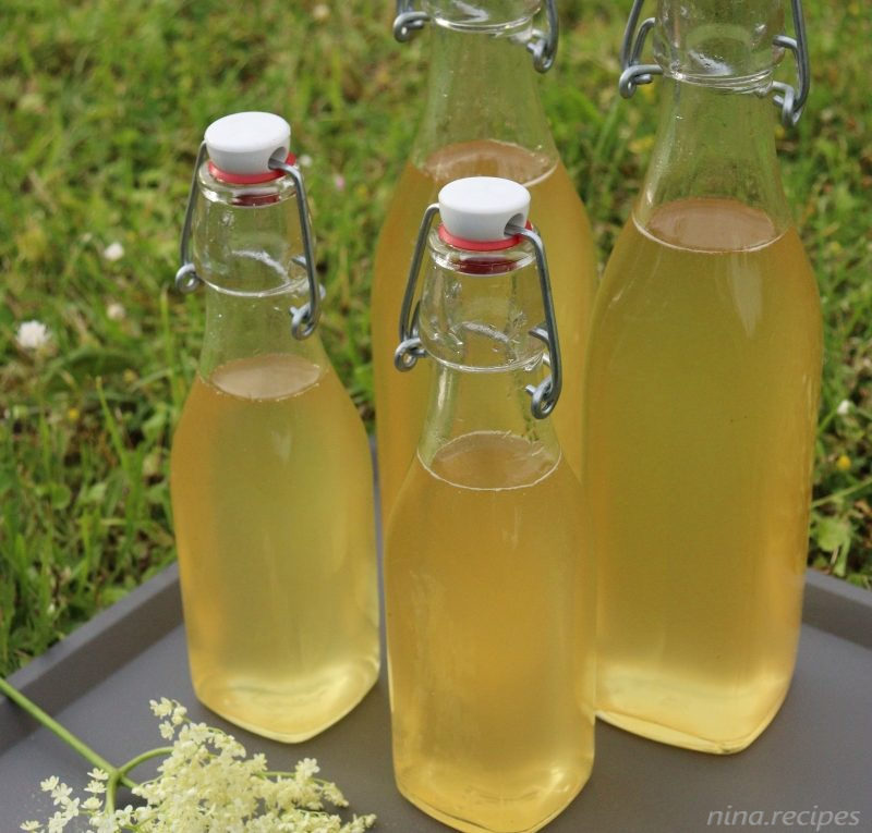 Elderflower syrup or cordial recipe for Lemonade made from elderflowers and lemon