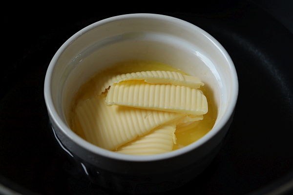 Melting butter and milk on water bath