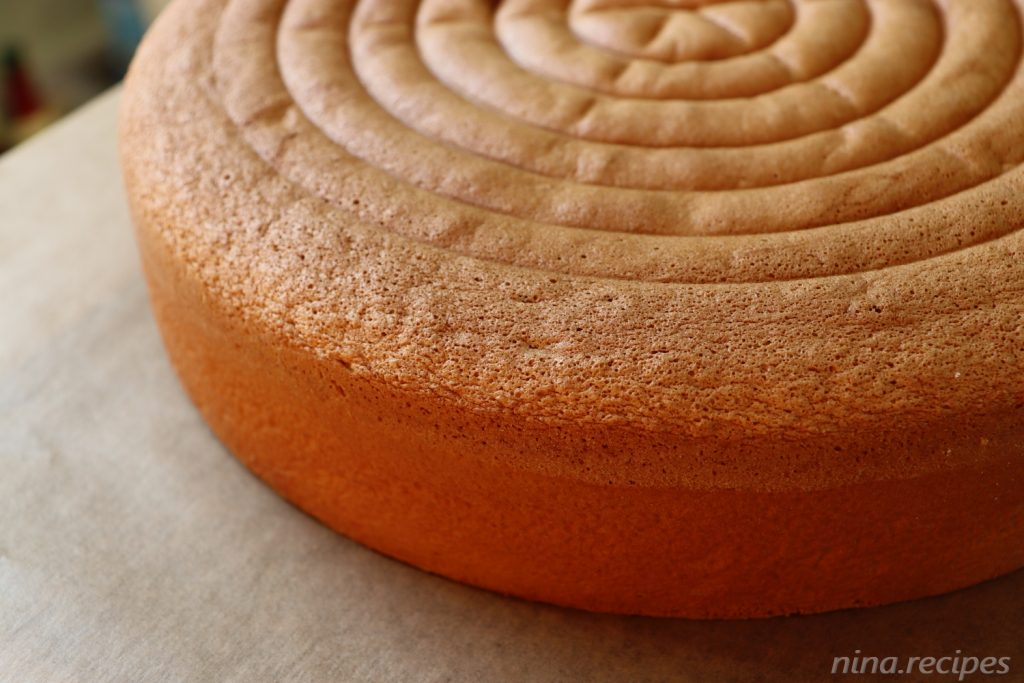 Basic sponge cake with only 3 ingredients - German sponge cake recipe - Delicious baked layered cake