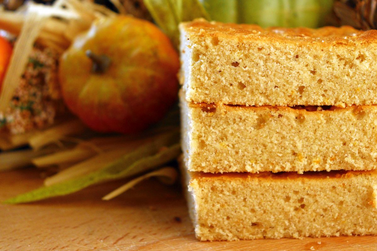 Nina Recipes - Pumpkin Spice Sheet Cake Recipe: the best and simple recipe, no need to refrigerate