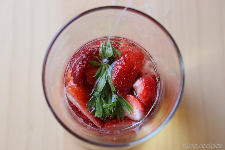 Nina Recipes: Maibowle (German May Wine) with fresh strawberries and waldmeister (sweet woodruff)