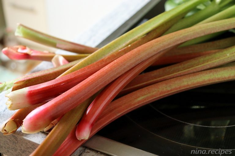 Nina Recipes: fresh rhubarb stalks from the garden