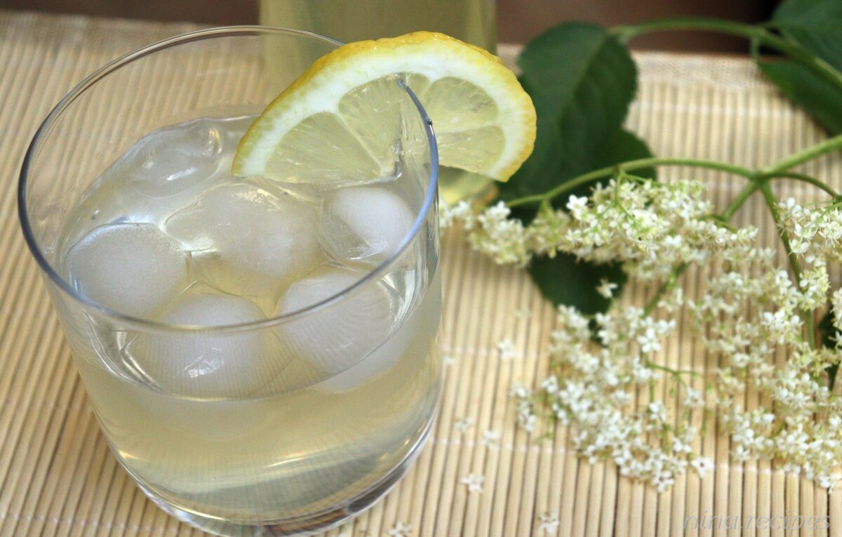 Elderflower Lemonade made from elderflowers and lemon