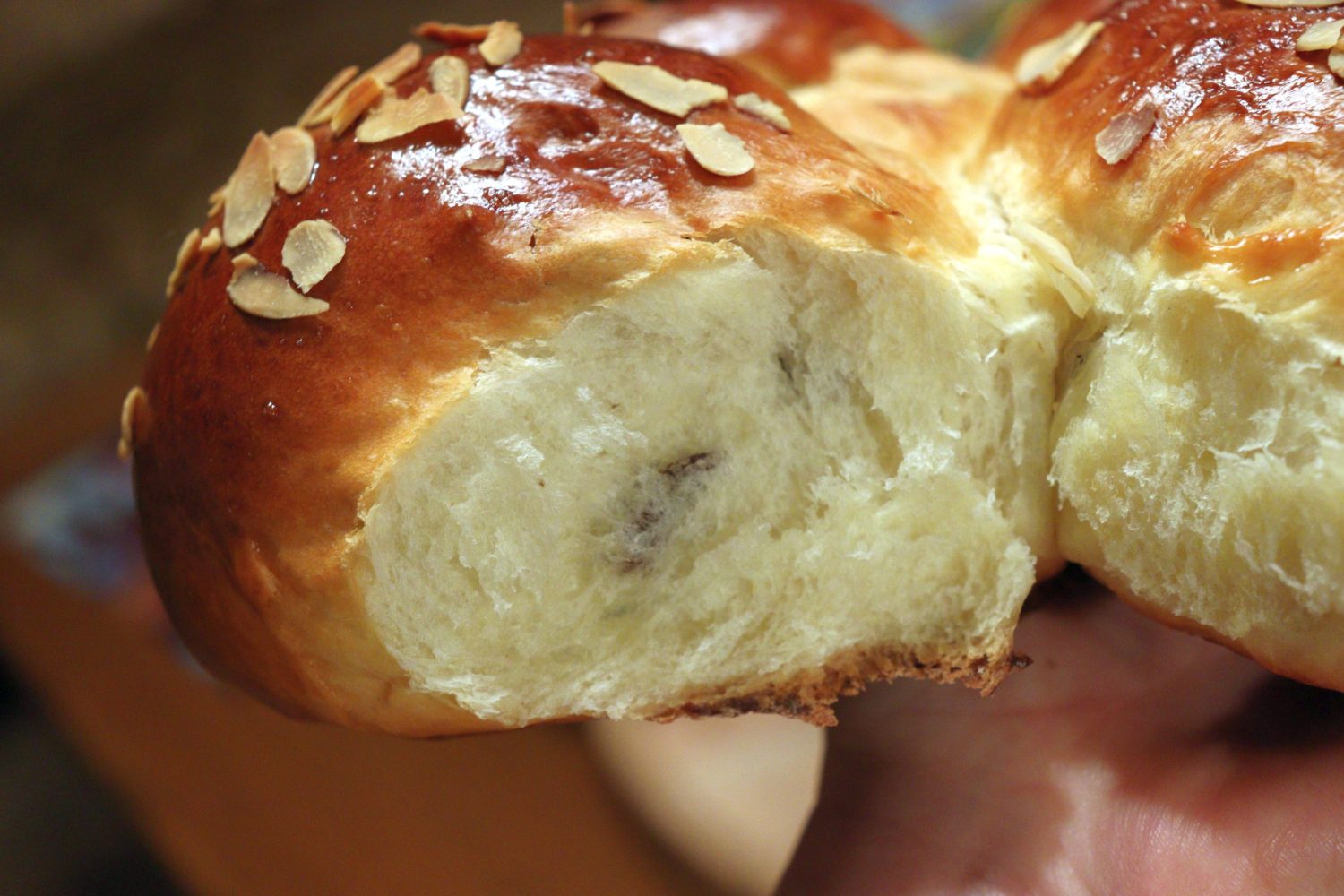 Dreikönigskuchen – Three Kings’ Cake with Raisins section: very fluffy inside