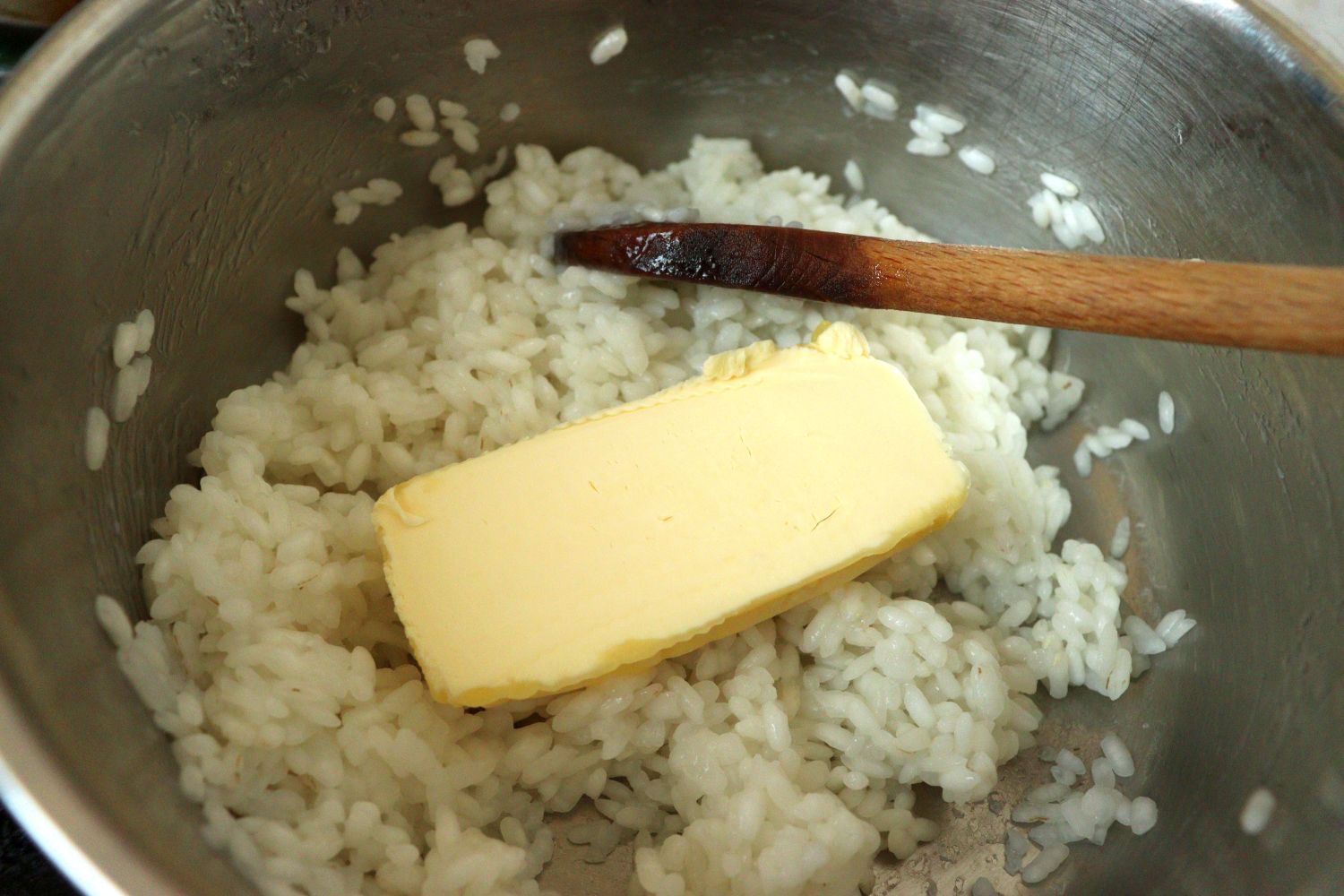 Nina's Recipes: Milchreis (Milk Rice) - German Rice Pudding - Add the butter and the milk
