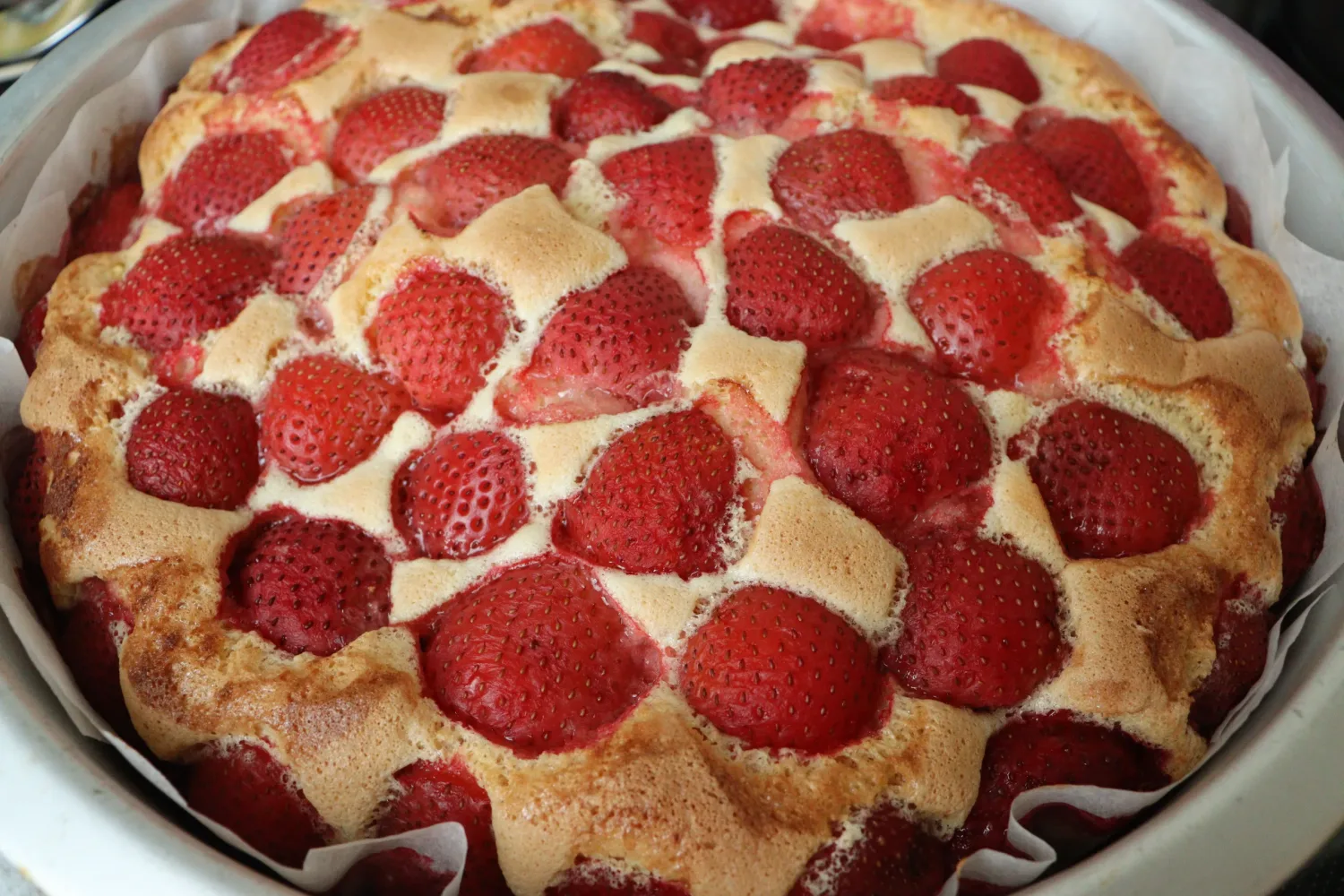 Nina's Recipes: Freshly Baked Strawberry Biscuit Cake