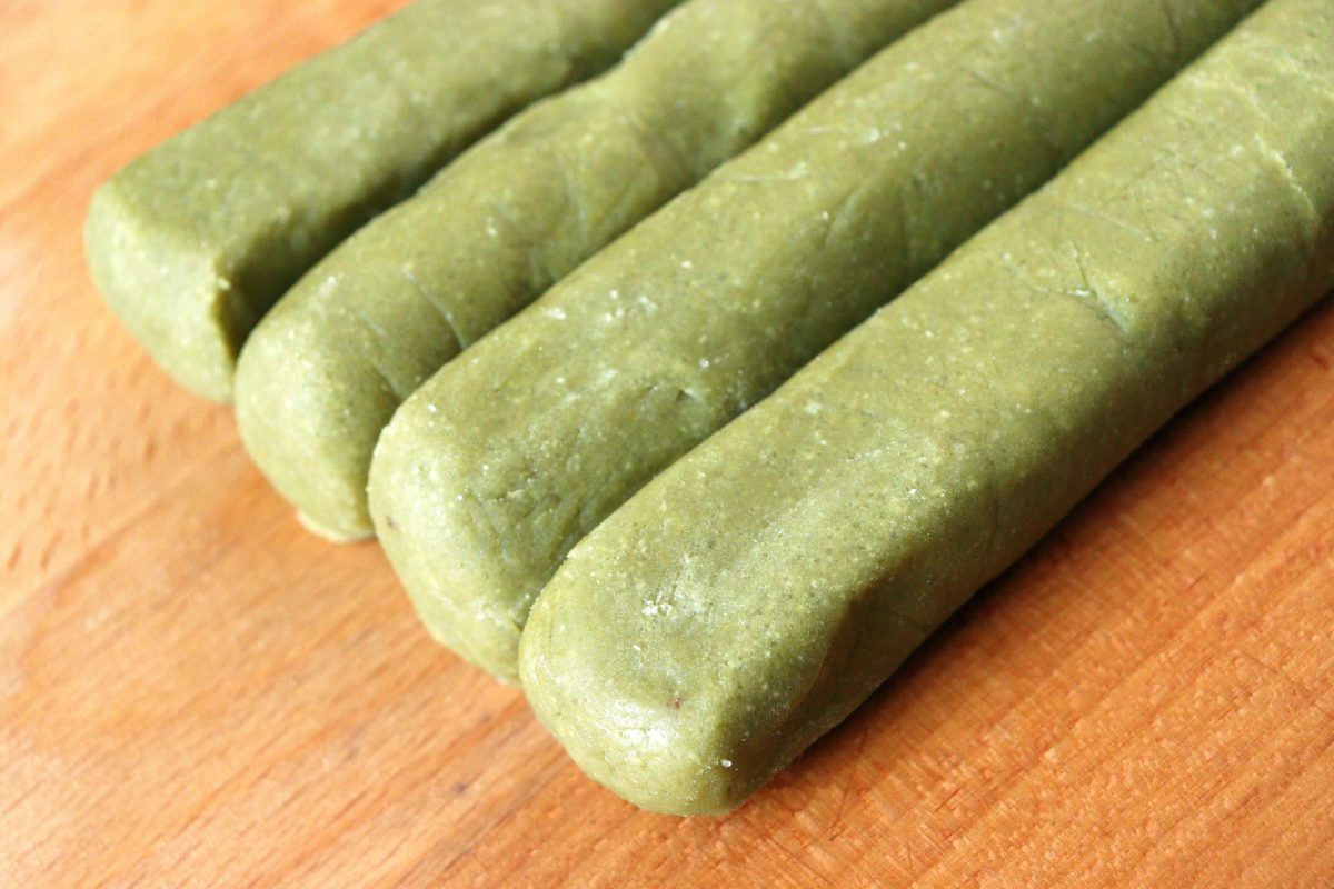 Nina Recipes: Matcha Kipferl – German Green Tea Crescent Cookies Recipe - Matcha Nut Mürbeteig Bars