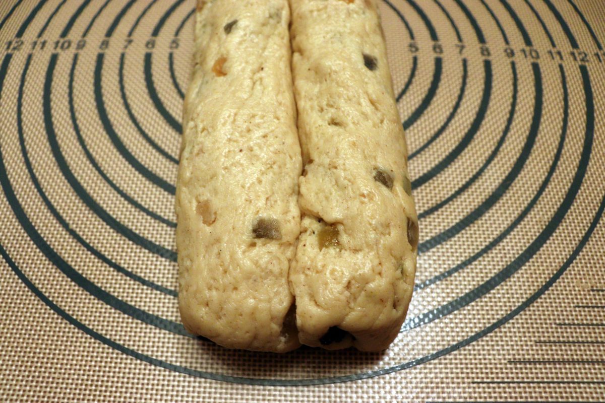 Nina Recipes: Mohnstollen – German Original Poppy Seed Stollen Recipe - rolling the filled dough